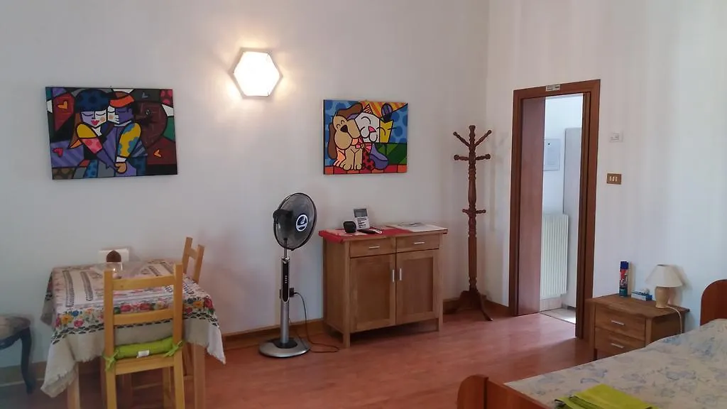Apartment Appartamento La Chiocciola Treviso Italy